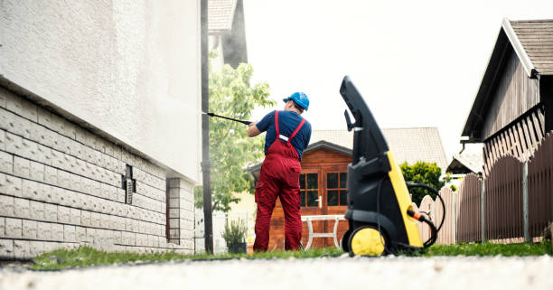 Spring Cleaning in Cypress Quarters, FL
